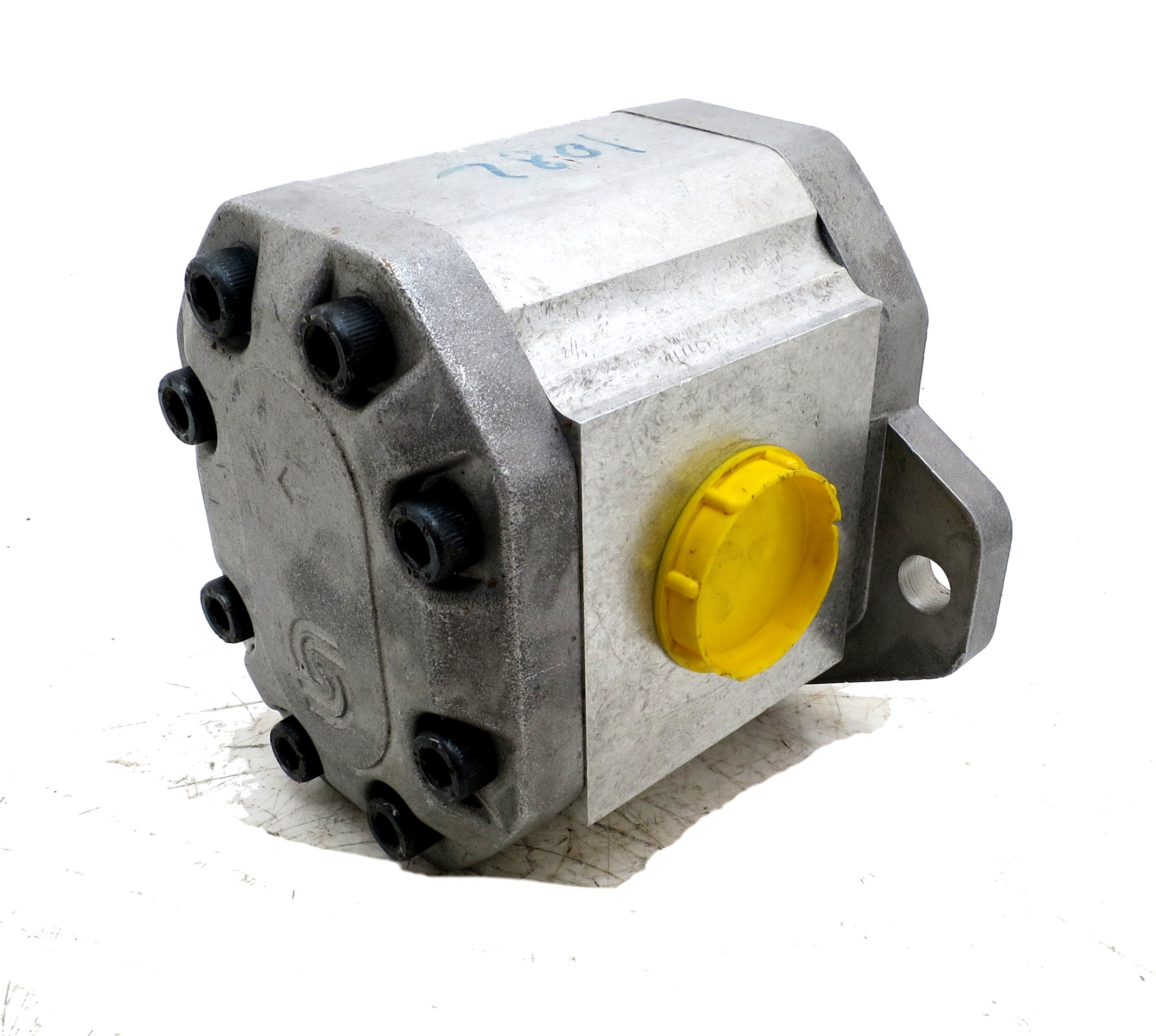 Snp A L Ksob Hydraulic Gear Pump White House Products Ltd