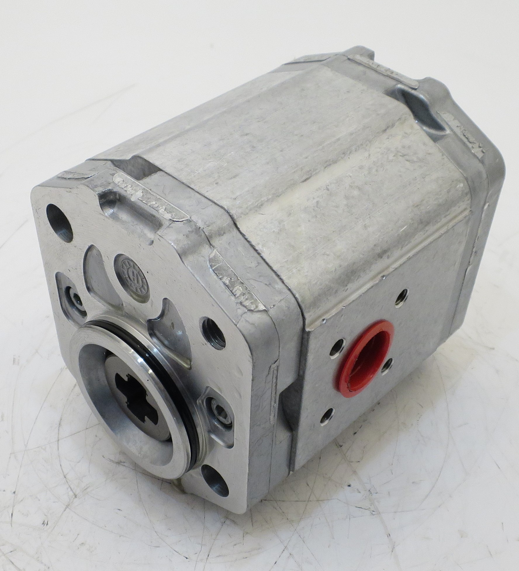 Snp C L Fr Hydraulic Gear Pump White House Products Ltd